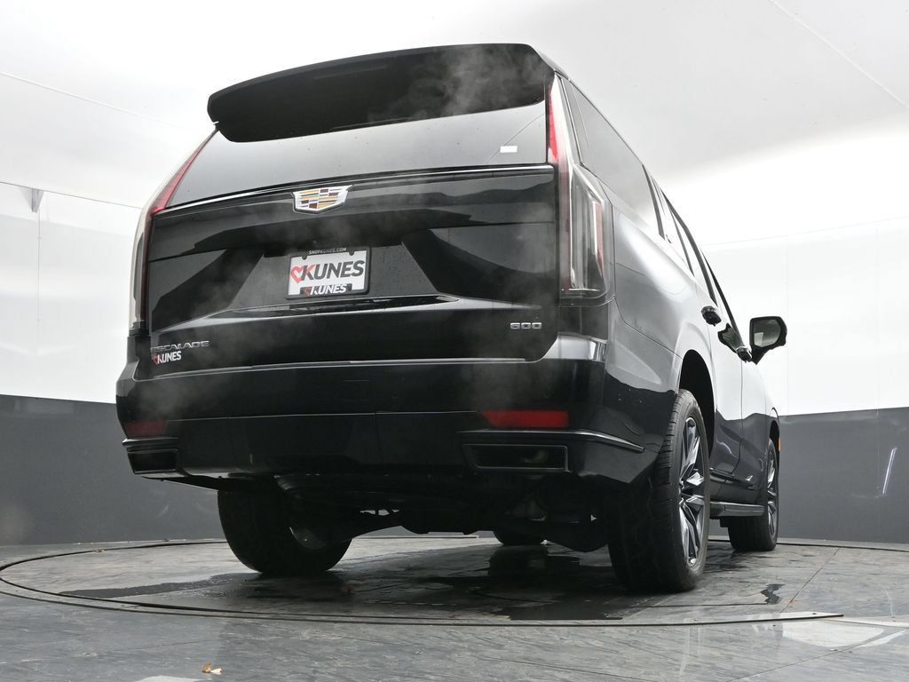 Used 2023 Cadillac Escalade Sport AWD/4WD image 42