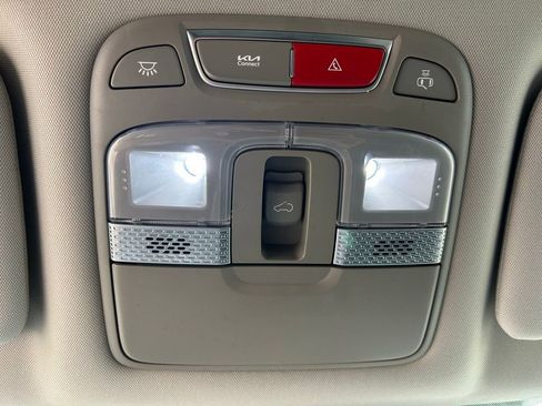 Used 2023 Kia Telluride S w/ S Sunroof Package FWD image 39