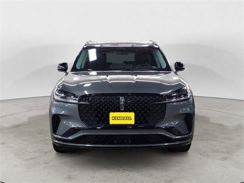 Used 2025 Lincoln Aviator Reserve w/ Equipment Group 201A image 8