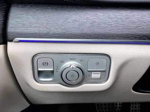 Used 2020 Mercedes-Benz GLS 450 4MATIC image 34