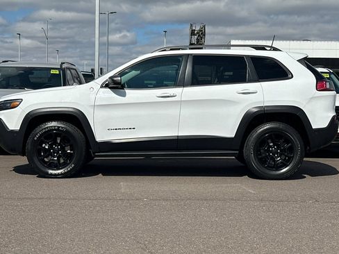 Used 2019 Jeep Cherokee Trailhawk AWD/4WD image 7