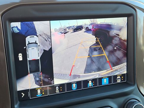 Used 2022 Chevrolet Silverado 3500 High Country w/ Z71 Off-Road Package image 24