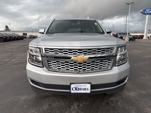 Used 2020 Chevrolet Suburban LT AWD/4WD image 4