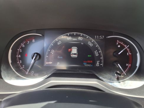 Used 2023 Toyota RAV4 XLE Premium FWD image 23