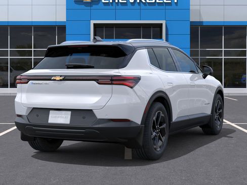New 2026 Chevrolet Equinox EV LT image 28