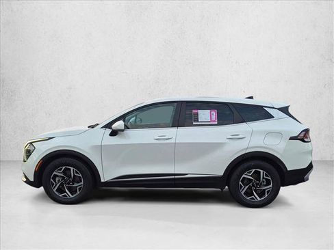 Used 2023 Kia Sportage LX FWD image 9