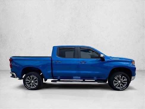 Used 2022 Chevrolet Silverado 1500 LT w/ Leather Package RWD image 5