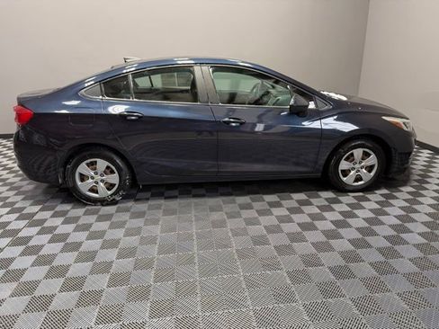 Used 2016 Chevrolet Cruze LS image 7