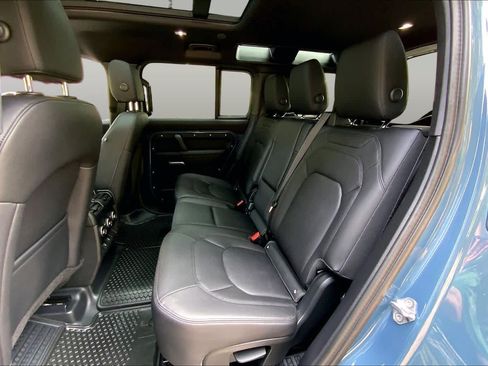 Used 2025 Land Rover Defender 110 S AWD/4WD image 19