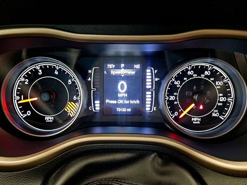 Used 2015 Jeep Cherokee Latitude image 14