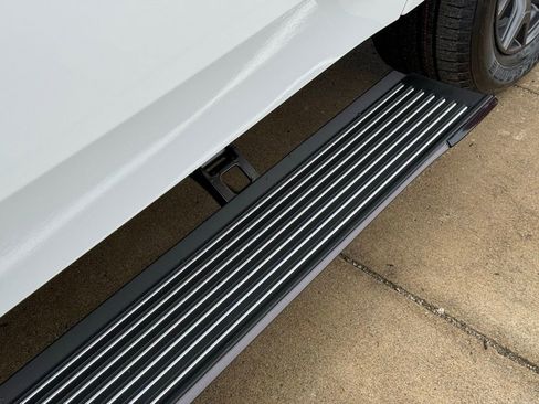 New 2026 Jeep Grand Wagoneer L Limited w/ Premium Group II image 14