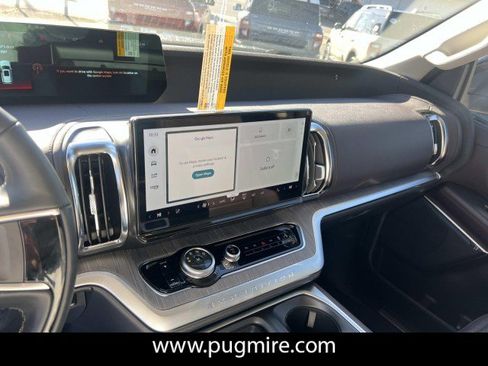 New 2025 Ford Expedition Max Platinum w/ Platinum Ultimate Package AWD/4WD image 25