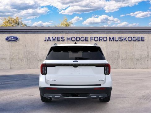New 2026 Ford Explorer Active w/ Active Comfort Package AWD/4WD image 5