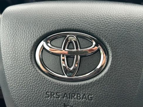 Used 2025 Toyota Sienna XLE Woodland Edition image 43