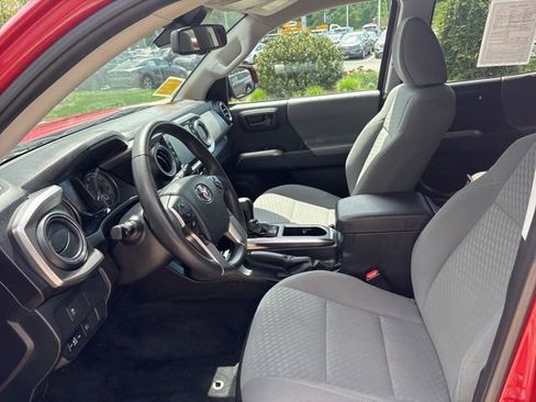 Used 2023 Toyota Tacoma SR5 AWD/4WD image 24