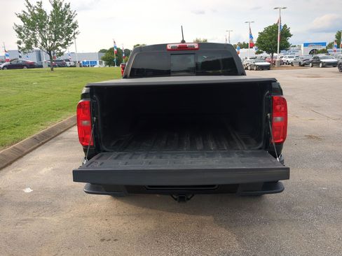 Used 2017 Chevrolet Colorado Z71 w/ Z71 Midnight Edition AWD/4WD image 22