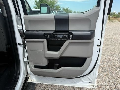 Used 2017 Ford F250 XL w/ Power Equipment Group AWD/4WD image 20