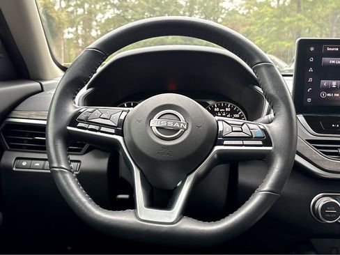 Used 2024 Nissan Altima 2.5 SL image 19