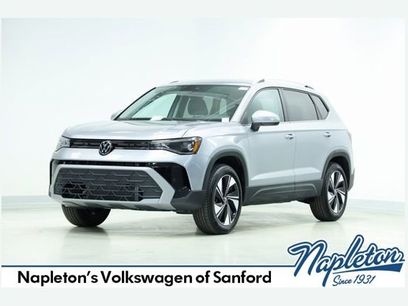 New 2025 Volkswagen Taos SE