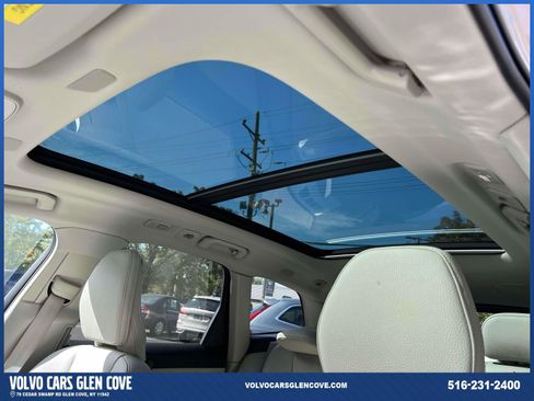 Certified 2023 Volvo XC60 T8 Plus image 18