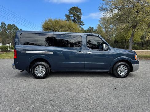 Used 2016 Nissan NV 3500 SV w/ SV Technology Package image 7