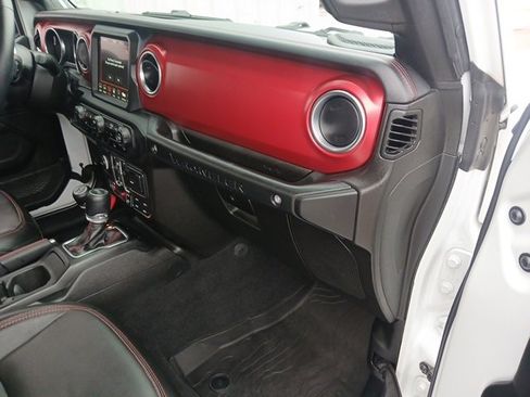 Used 2023 Jeep Wrangler Unlimited Rubicon w/ Steel Bumper Group image 34