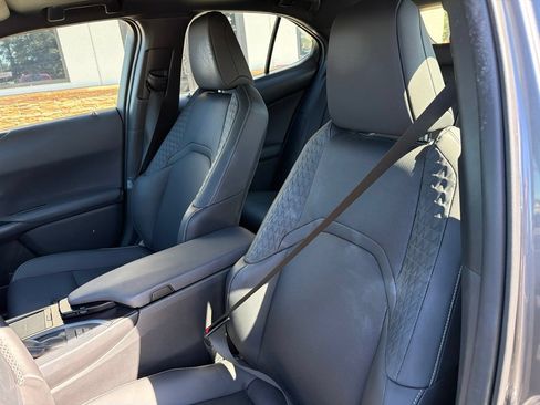 Used 2020 Lexus UX 250h w/ Premium Package AWD/4WD image 3