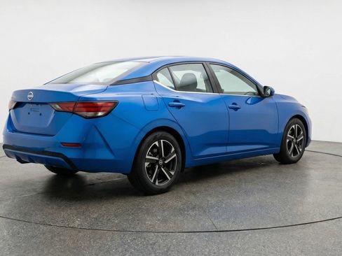 Used 2025 Nissan Sentra SV image 9