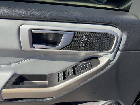Certified 2023 Ford Explorer XLT w/ Equipment Group 202A image 10