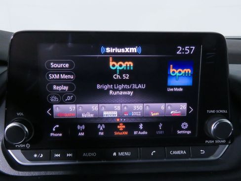 Certified 2022 Nissan Rogue SV image 20