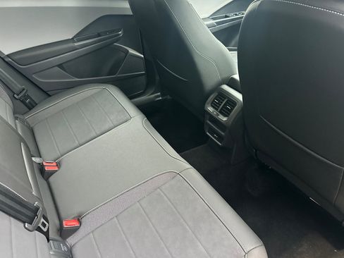 Used 2023 Volkswagen Taos SE image 29