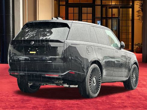 New 2026 Land Rover Range Rover SE image 10