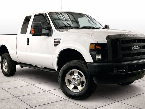 Used 2009 Ford F350 XL image 2