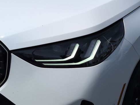 Used 2025 BMW X3 M50 w/ Premium Package image 6