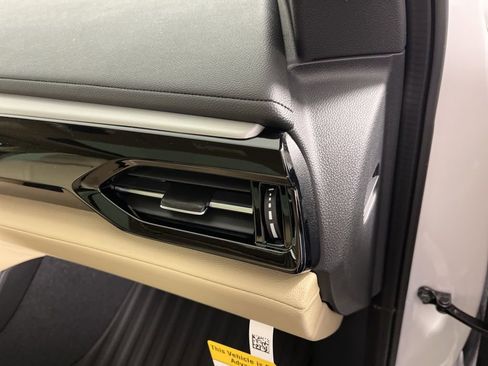 New 2026 Acura MDX SH-AWD image 10