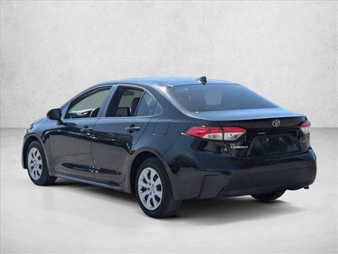 Used 2023 Toyota Corolla LE FWD image 7