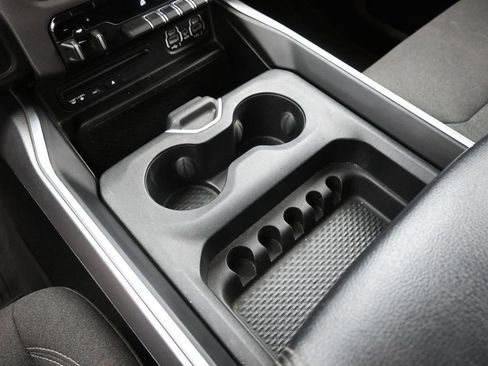 Used 2019 RAM 1500 Big Horn AWD/4WD image 30