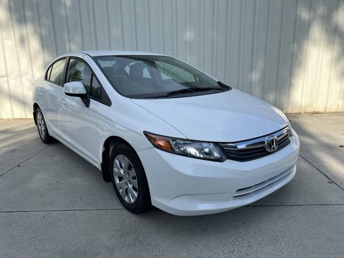 Used 2012 Honda Civic LX image 1