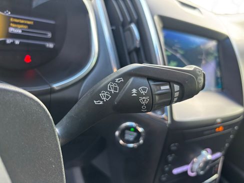 Used 2020 Ford Edge ST image 21