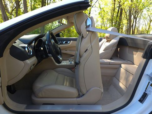 Used 2017 Mercedes-Benz SL 63 AMG image 22