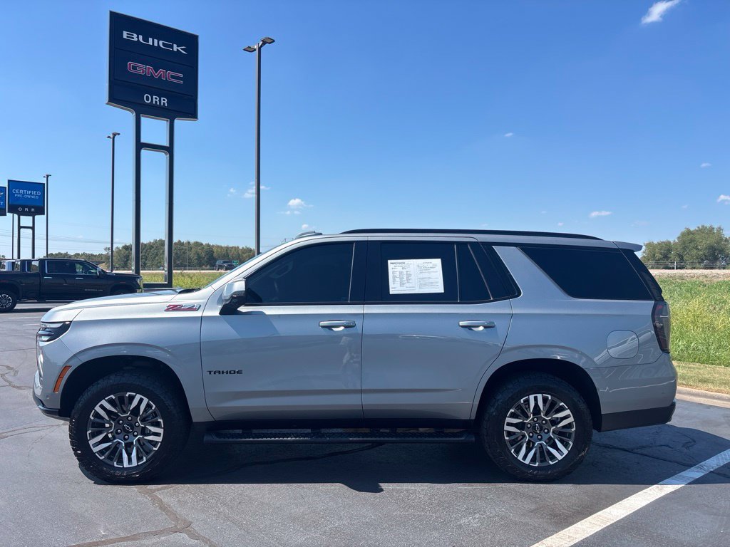 Used 2025 Chevrolet Tahoe Z71 w/ Comfort Package AWD/4WD image 3