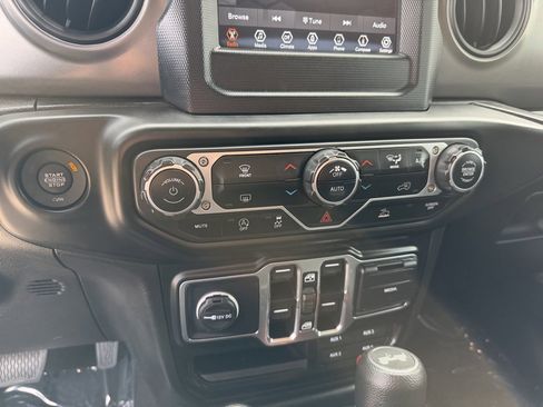 Used 2023 Jeep Wrangler Sport S image 16