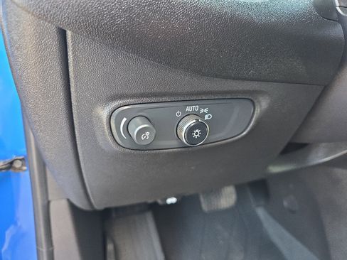 Used 2024 Chevrolet Equinox LT w/ LPO, Floor Liner Package FWD image 25