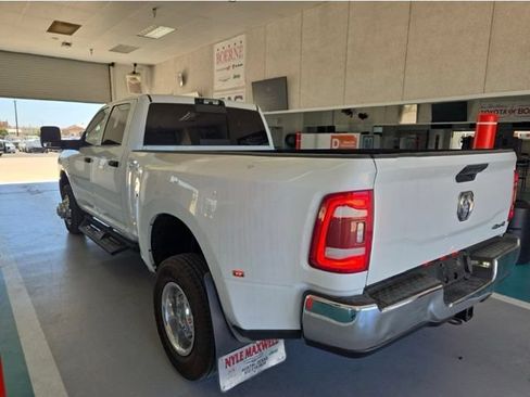 Used 2024 RAM 3500 Tradesman w/ Chrome Appearance Group AWD/4WD image 3