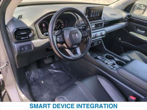 Certified 2024 Honda Pilot Touring image 14