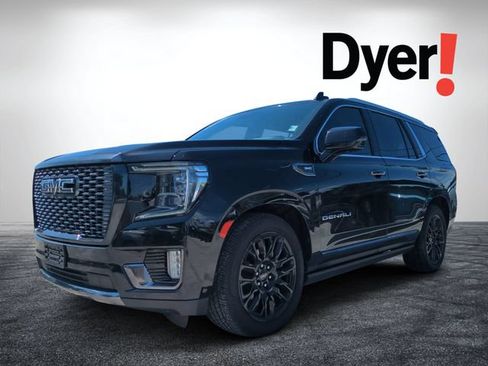 Used 2023 GMC Yukon Denali Ultimate w/ LPO, Floor Liner Package AWD/4WD image 8