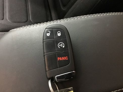 Used 2022 Jeep Renegade Latitude w/ Convenience Group AWD/4WD image 10