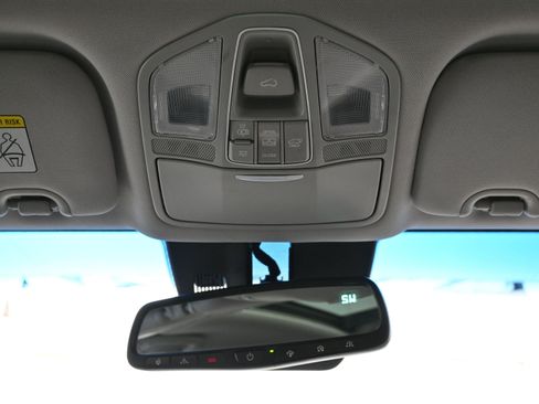 Used 2017 Hyundai Santa Fe Limited image 27