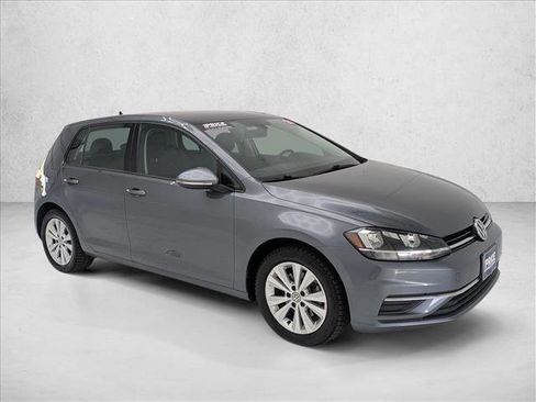 Used 2020 Volkswagen Golf 4-Door image 3