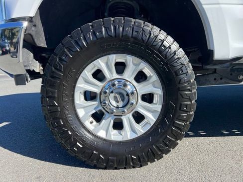 Used 2022 Ford F250 XLT w/ XLT Value Package AWD/4WD image 15